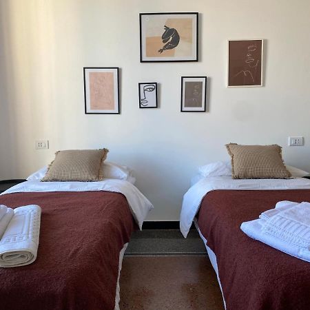Bed and Breakfast Casa Amedeo à Gênes Extérieur photo